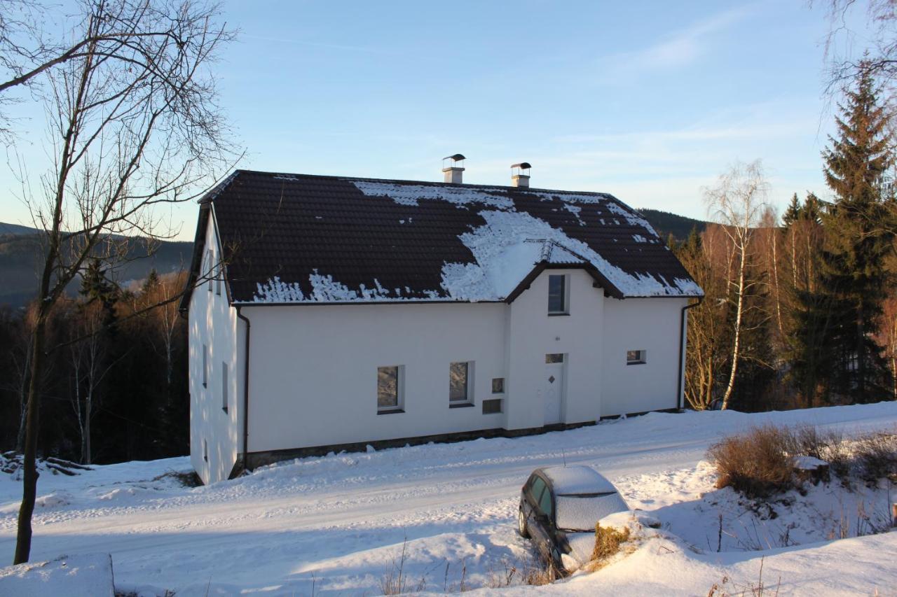 Horská chata Hubertus Albrechtice v Jizerskych horách Exterior foto